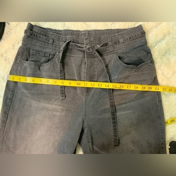 Elliott & Vine High Rise Unique Waist Black Cotton Blend Jeans Plus size 14 - Picture 10 of 12